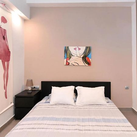 Excellent Apartment Luxuriously Renovated Лариса Экстерьер фото